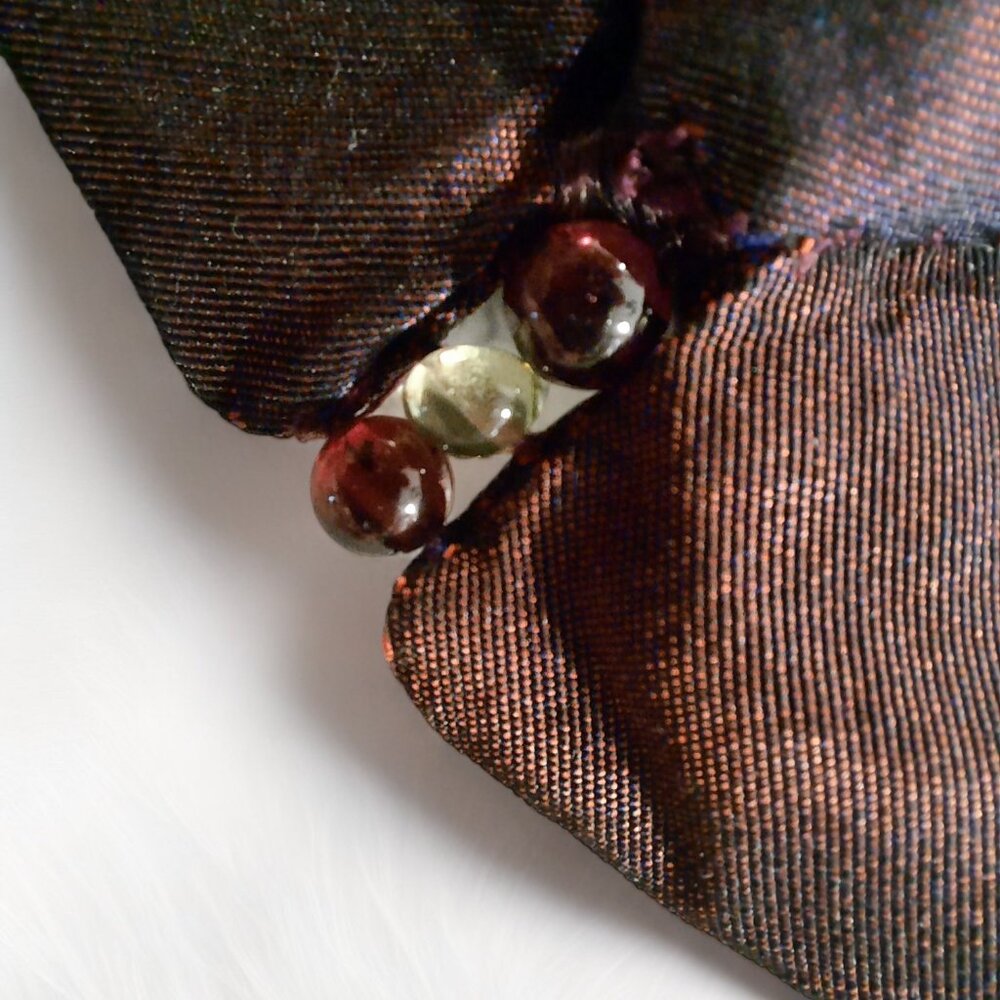 Handmade silk pillow - Picture 3 of 3